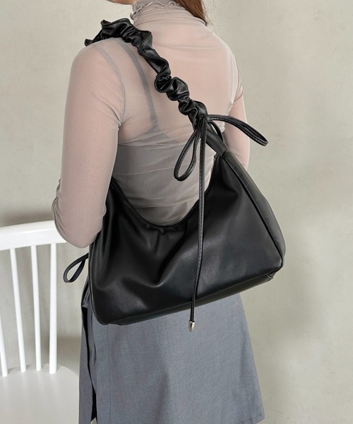 ショルダーバック/ショルダー長さ調節可能 ショルダーバッグ バッグ 「長さ調整可能」ギャザーショルダーバッグ