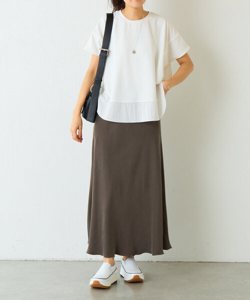 美品☆BEARDSLEY ビアズリー ラウンドヘムプルオーバー ホワイトTシャツ BEARDSLEY tシャツ ラウンドヘムプルオーバー レディース