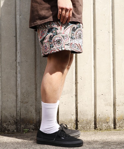 「PLEASURES」 ショートパンツ X-LARGE ブラック メンズの画像