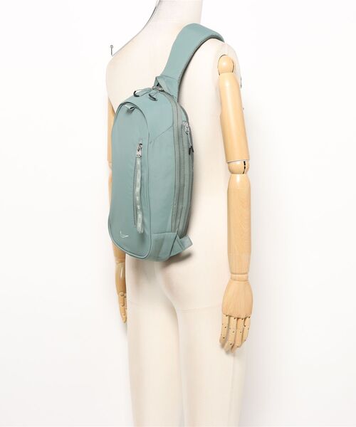 NIKE（ナイキ） ウエストポーチ U COMMUTE SLING BAG バッグ FZ6132