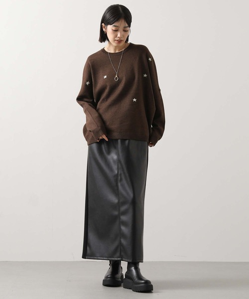 Gready Brilliant（グレディブリリアン） ニット セーター 星刺繍