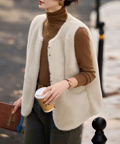 【美品】Sono ベージュ ファー ベスト ジレ ベスト ジレ フェイクファーベスト レディース : ZOZOTOWN Yahoo!店