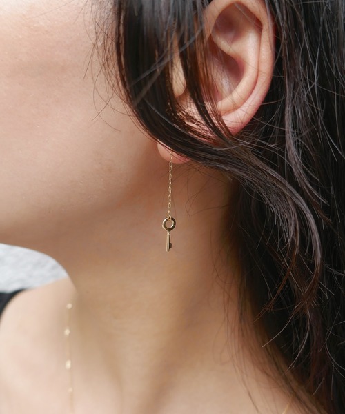 e.m. ピアス　鍵 e.m.（イーエム） ピアス KEYゴールドピアス レディース メンズ