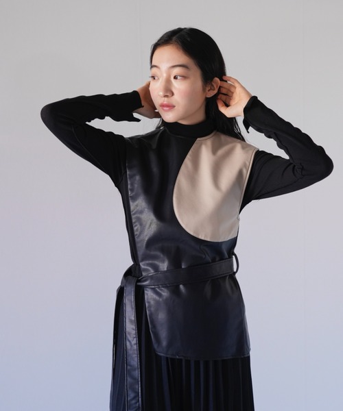 完売品★新品未使用タグ付　HER. ハー　モヘアメッシュベスト　ライトグレー 完売品☆新品未使用タグ付 HER. ハー モヘアメッシュベスト