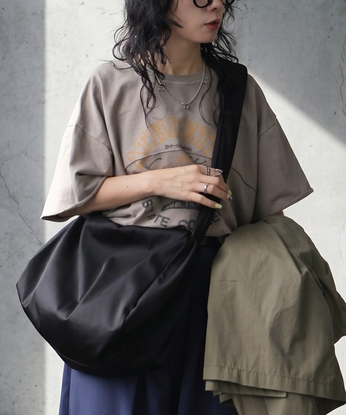 antiqua（アンティカ） ショルダーバッグ バッグ A4収納 マット素材 