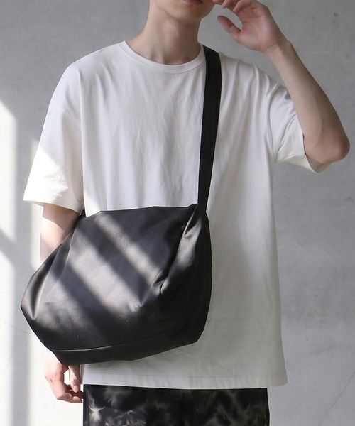 antiqua（アンティカ） ショルダーバッグ バッグ A4収納 マット素材 