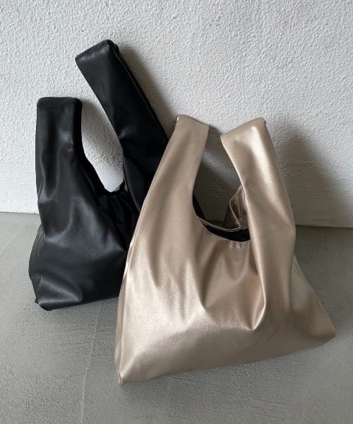 AIC. ハンドバッグ 「再入荷」アシンメトリーミニバッグ/フェイク