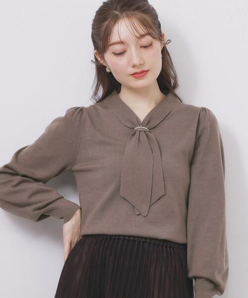 まんだ index（インデックス） ニット セーター ゴールドパーツ付きボウタイ