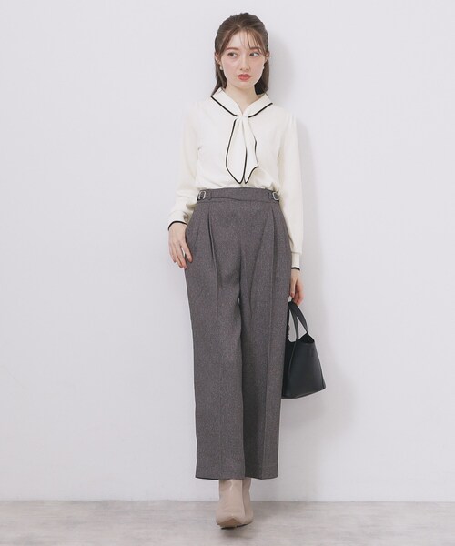 index（インデックス） ニット セーター ゴールドパーツ付きボウタイ