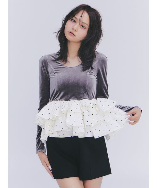 LILY BROWN（リリーブラウン） tシャツ ベロアペプラムフリルトップス