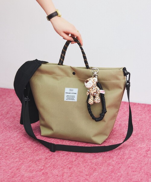 「KiU」 ショルダーバッグ「FREAK’S STOREコラボ」 ONE SIZE ブラック レディース_画像2