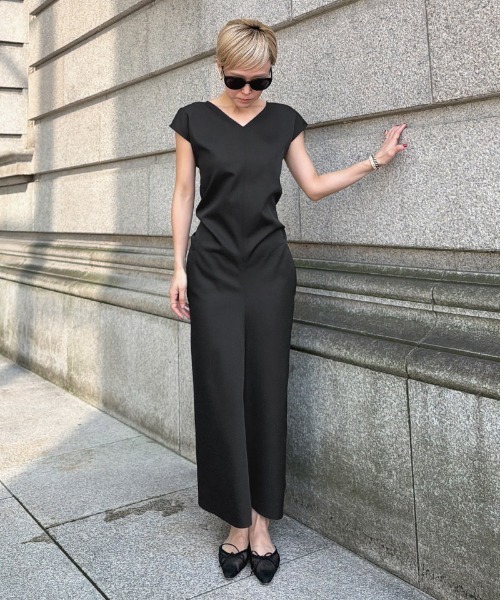未使用⭐️Iライン美シルエットワンピース・濃紺 ワンピース Iライン美シルエットワンピース : ZOZOTOWN Yahoo!店