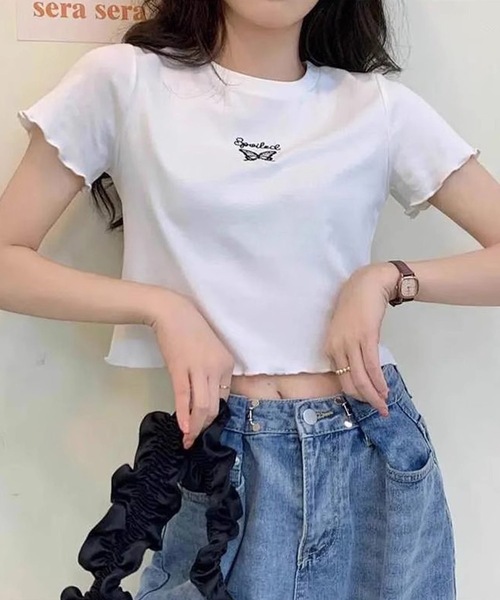 日本未入荷 CHUU★フフリルリボン刺繍クロップドTシャツ 刺繍ロゴクロップドTシャツ