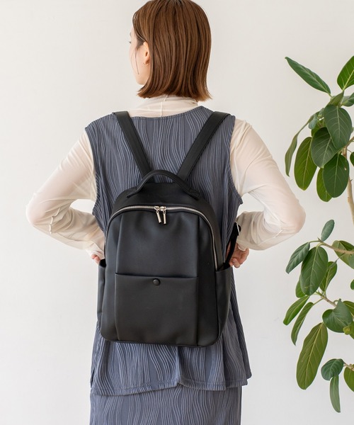 VitaFelice（ヴィータフェリーチェ） デイバック リュック 9ポケット