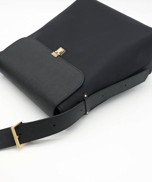 ショルダーバッグ Leather Flap Nylon Twill Shoulder Bag メンズ レディースの画像