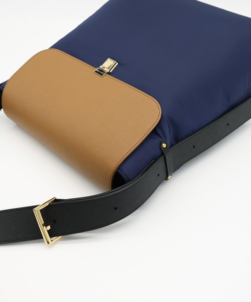ショルダーバッグ Leather Flap Nylon Twill Shoulder Bag メンズ レディースの画像