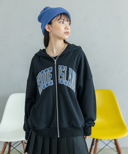 repipi armario（レピピアルマリオ） パーカー フロントワッペンZIP