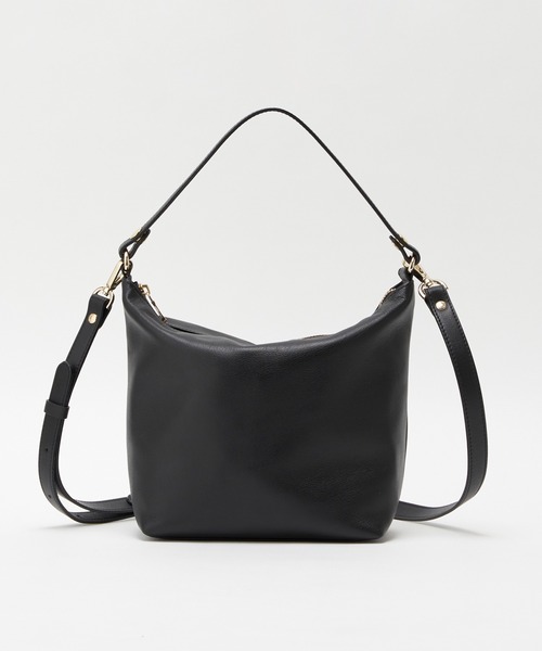 未使用級✨russet シンプルショルダーバッグ　軽量　ブラック russet（ラシット） ショルダーバッグ バッグ 「本革/軽量360g」ソフト