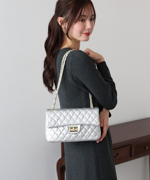 タイ発 LYN 2WAY チェーン キルティング ショルダーバッグ LYN ダブルチェーンショルダーバッグ 2WAY キルティング ロゴ