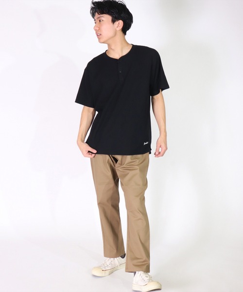 FRUIT OF THE LOOM（フルーツオブザルーム） ヘンリーネック tシャツ
