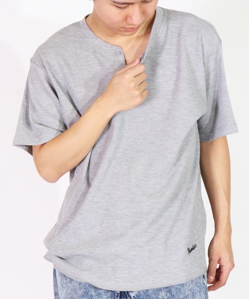 FRUIT OF THE LOOM（フルーツオブザルーム） ヘンリーネック tシャツ