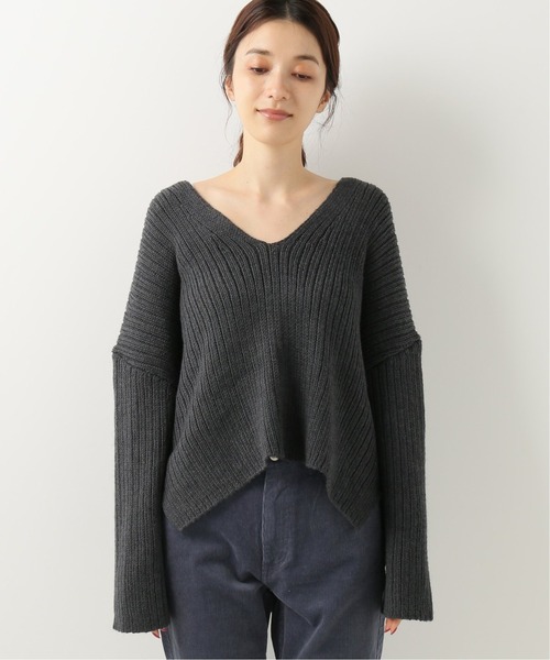 定価20000円 IENA Vネックニットセーターグレー新品未使用 定価20000円 IENA Vネックニットセーターグレー新品未使用 IENA