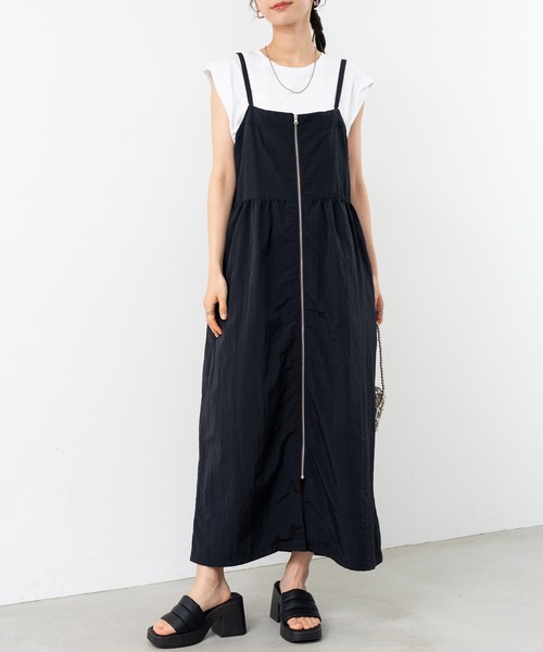 ANNA LUNA（アンナルナ） ワンピース フロントジップ が アクセント の