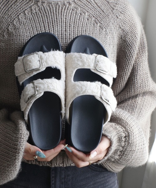 AmiAmi（アミアミ） サンダル もこもこボアサンダル/ダブルベルト厚底