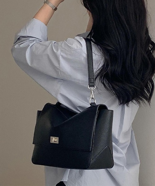 ショルダーバッグ バッグ フラップ付きPUレザーバッグ レディース