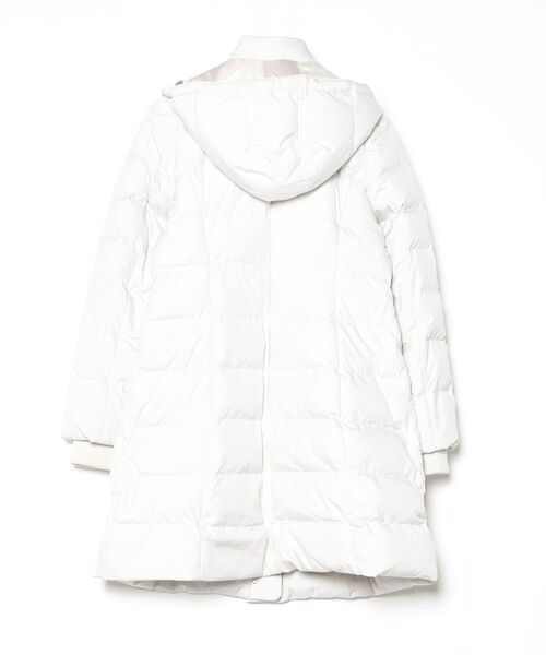 BLUE LABEL CRESTBRIDGE（ブルーレーベルクレストブリッジ） ダウン