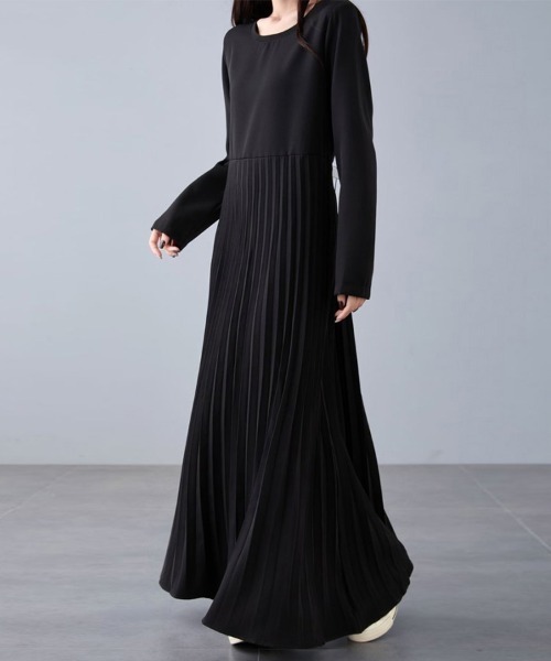 【美品】プリーツプリーズ 19AW 総柄 マキシ丈 ワンピース 長袖 ワンピース プリーツ切替マキシ丈ワンピース : ZOZOTOWN Yahoo!店