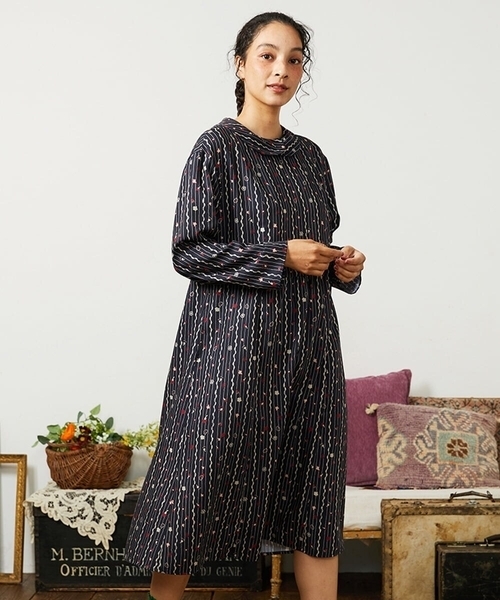 Jocomomola（ホコモモラ） ワンピース Escala de floral プリント