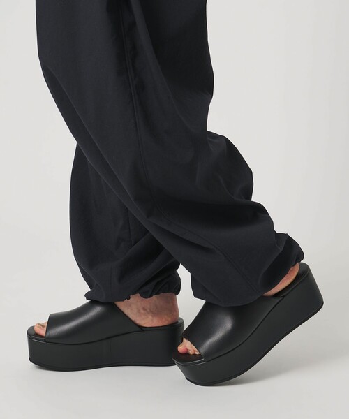 お値下げ‼️美品☆ユナイテッドアローズ レザープラットフォーム ミュール/サンダル UNITED ARROWS（ユナイテッドアローズ） 厚底 サンダル ミュール