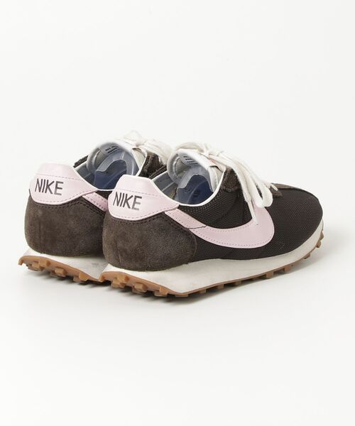 NIKE（ナイキ） ローカットスニーカー 24.5cm ベージュ レディース