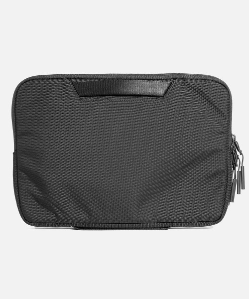 Aer（エアー） タブレットケース Tech Folio 13' Black AER-21029