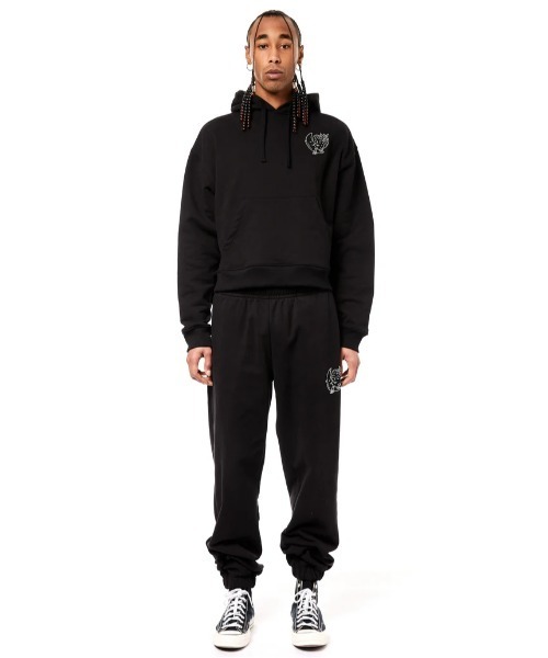 日本未入荷【Sky High Farm Workwear】 スタッズフーディニット 日本未入荷【Sky High Farm Workwear】 スタッズフーディニット