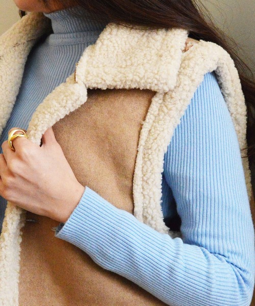 styiro（スタイロ） ベスト ジレ ボア襟付きフェイクムートンベスト