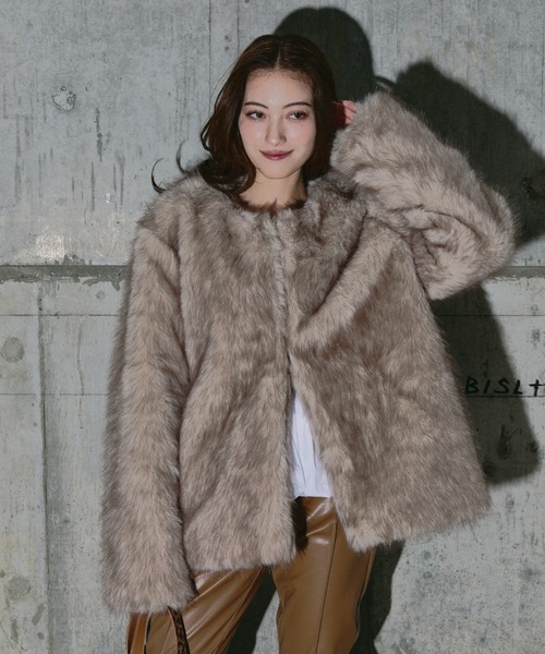 BLONDEY（ブロンディ） コート アウター ノーカラーフェイクファー