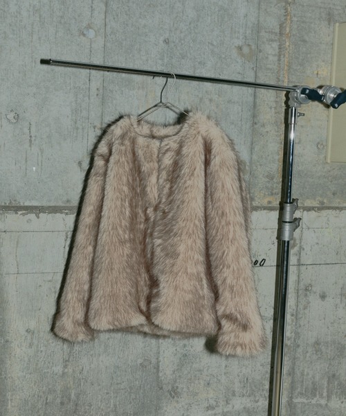 BLONDEY（ブロンディ） コート アウター ノーカラーフェイクファー