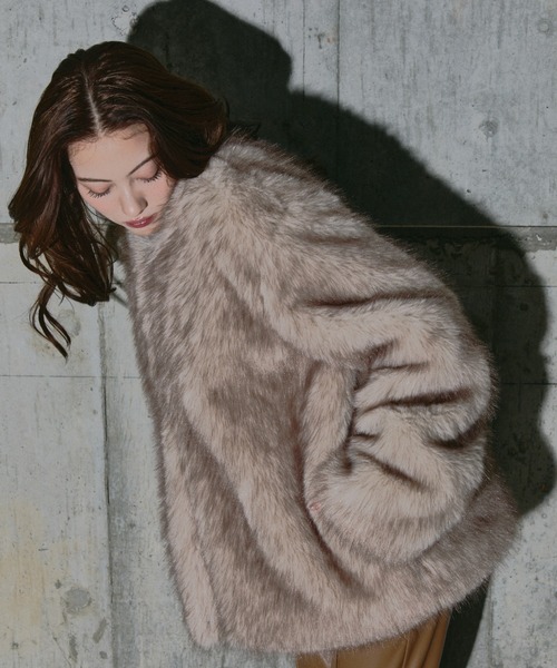 BLONDEY（ブロンディ） コート アウター ノーカラーフェイクファー