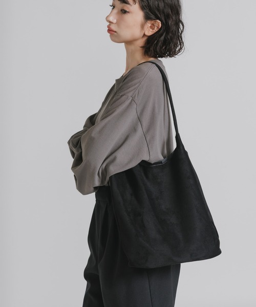 AO2 トートバッグ Faux Suede Tote Bag with Pouch / ポーチ付き