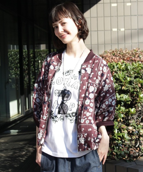 tシャツ 5．6オンスコットン天竺カレッジロゴ＆デイジーモチーフTシャツ レディースの画像