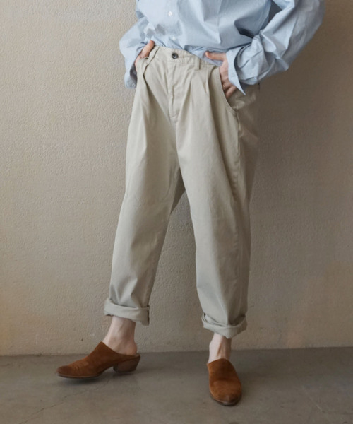 journal standard luxe  オーバーサイジング　タックチノパン journal standard luxe オーバーサイジング タックチノパン - パンツ