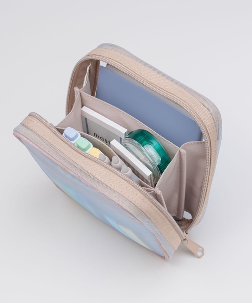 向かい合う２頭 Rainbow Love柄Hermesスクエアポケットポーチ ≪可愛いカラー≫HERMES スクエアポケットポーチ Rainbow Love柄
