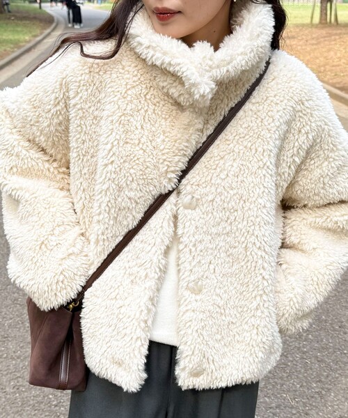 fredy emue（フレディエミュ） ムートンコート ボアコート フェイク