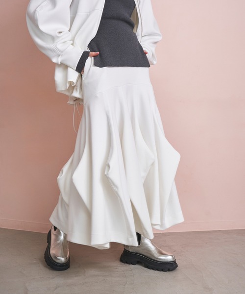 OMMO（オーエムエムオー） スカート FLASK PATTERN VOLUME SK