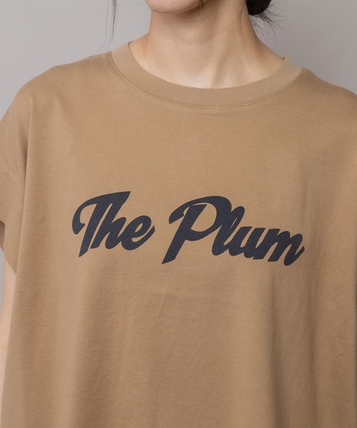 tシャツ The Plum”ロゴプリントタックスリーブTシャツ レディースの画像