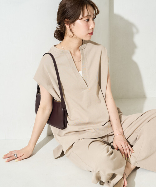 パンツ 限定展開　Vネック フレンチ スリーブ パンツ セットアップ(カットソー・パンツ) レディースの画像