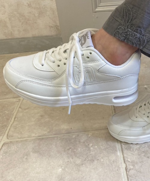 moz（モズ） スニーカー 「MOZ」厚底エアークッションスニーカー