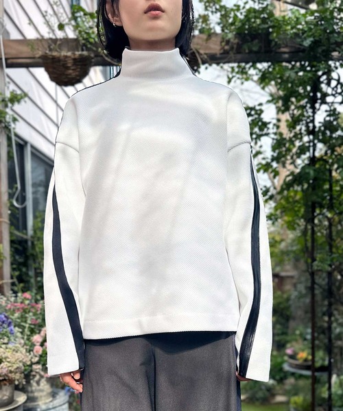 alo ホワイト ハイネック スウェット オーバーサイズトレーナー xs ホワイト ハイネック スウェット トレーナー alo ホワイト ハイネック